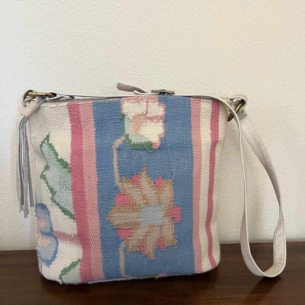 Vtg Marco Avane Pastel Colors Floral Kilim Rug leather Bag/Crossbody Cottagecore